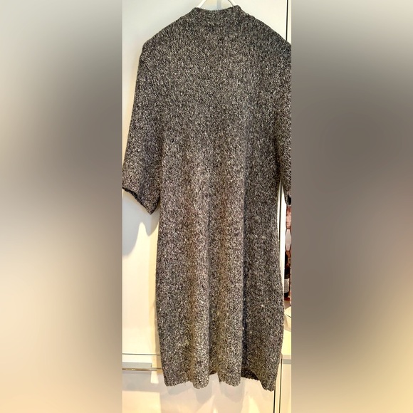 Long length short sleeved sweater - Picture 2 of 2